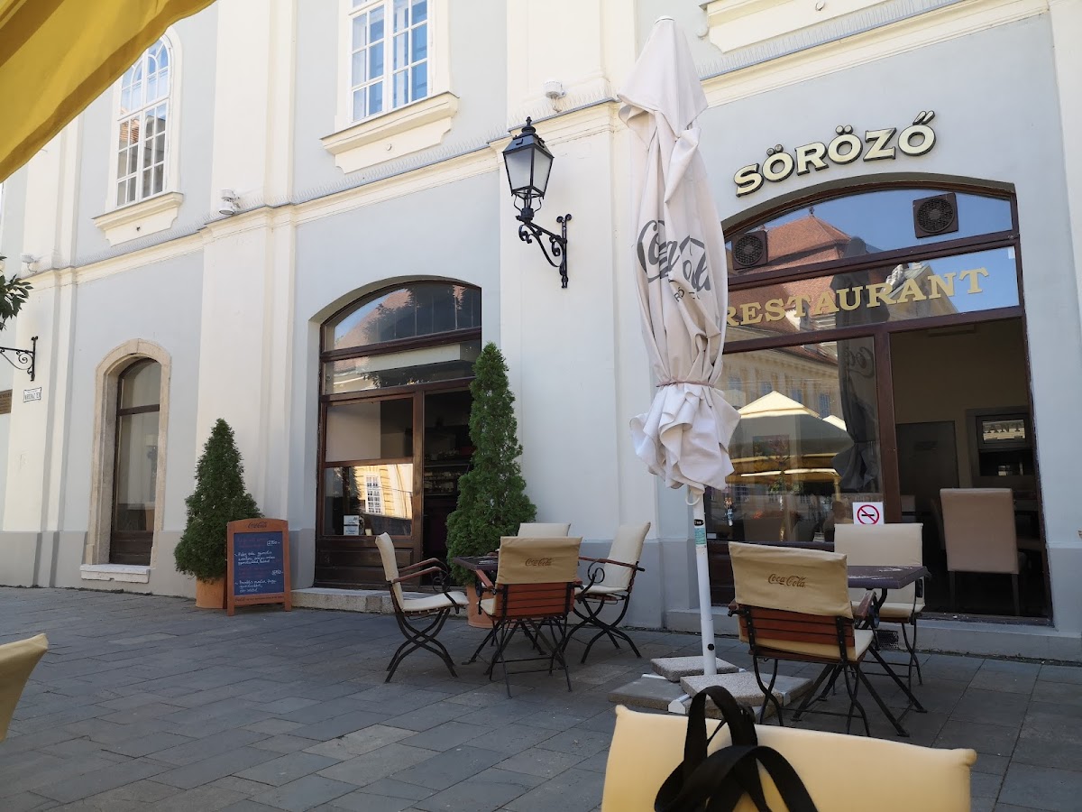 Patria Cafe And Restaurant